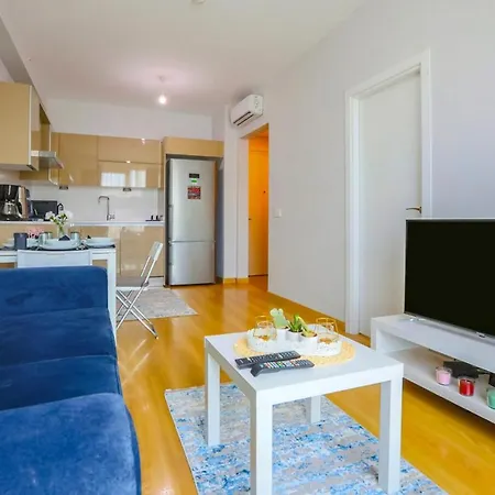 Διαμέρισμα Business-friendly Res With Pool In Fikirtepe *