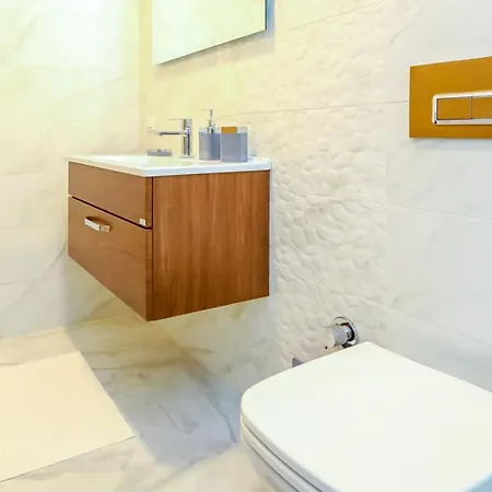 Business-friendly Res With Pool In Fikirtepe * Κωνσταντινούπολη